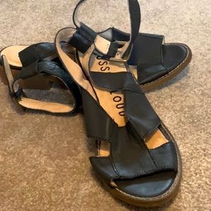 NWOT Musse & Cloud black leather sandals Size 8